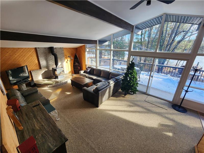 Red Cedar Chalet on Brady Lake (hot Minden Hills Cottage Rental GL