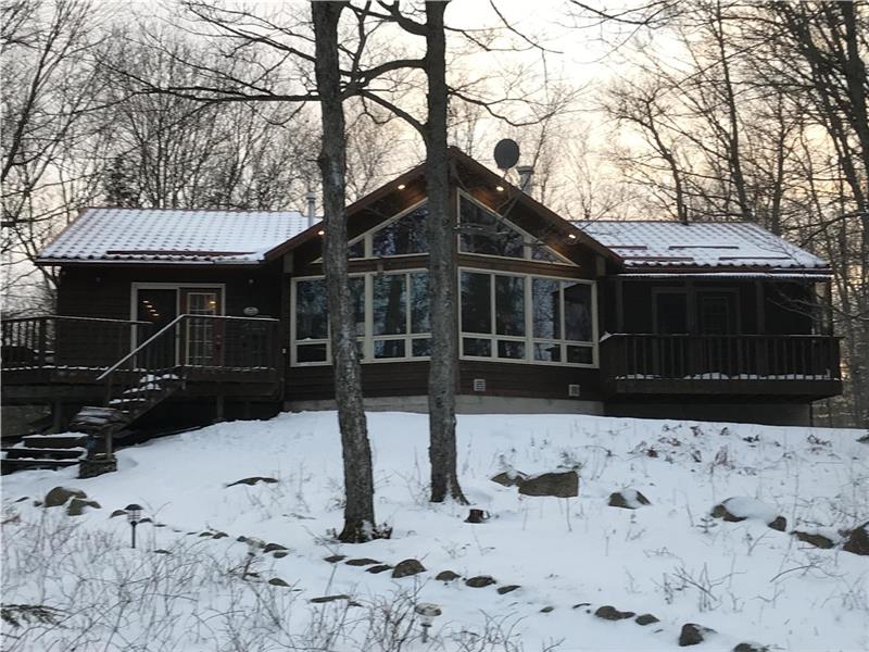 Secluded Spectacular Viceroy Home Eagle Lake Cottage Rental PL