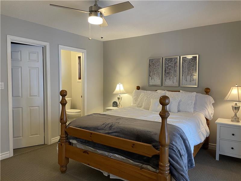 Secluded Spectacular Viceroy Home Eagle Lake Cottage Rental PL