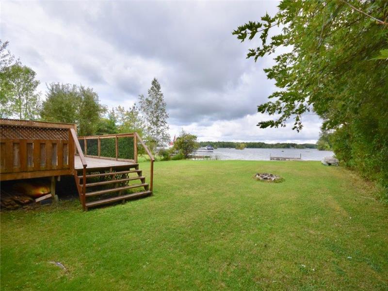 Eva's Escape Port Severn Cottage Rental DI31338 CottagesInCanada