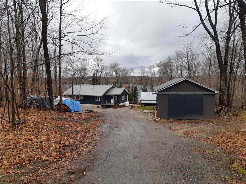 Commanda Lake Four Season Restoule Cottage Rental PL31540