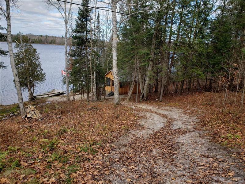 Commanda Lake Four Season Restoule Cottage Rental PL31540