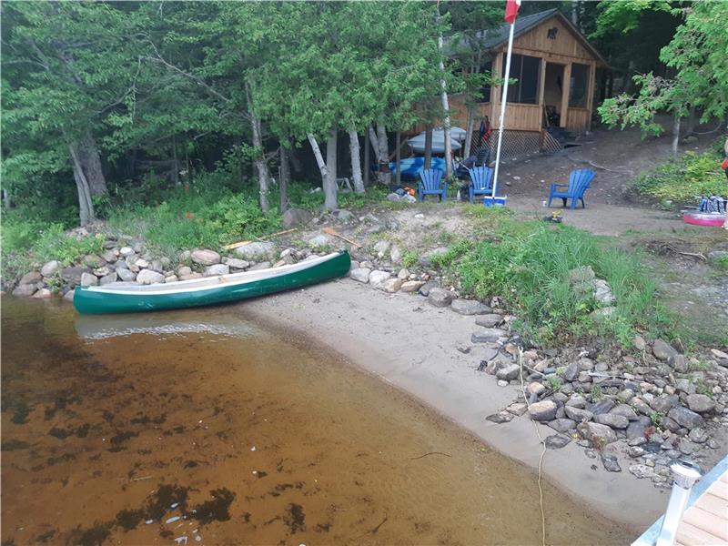 Commanda Lake Four Season Restoule Cottage Rental PL31540