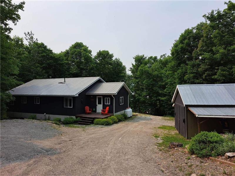 Commanda Lake Four Season Restoule Cottage Rental PL31540