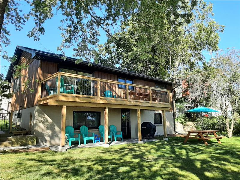 Port Stanley Modern 4BR Cottage, Port Stanley Cottage Rental GL