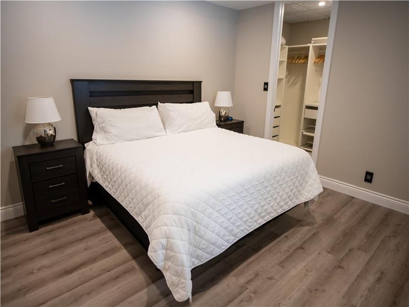 The Dream Luxury Cottage Elliot Lake Cottage Rental DI31699