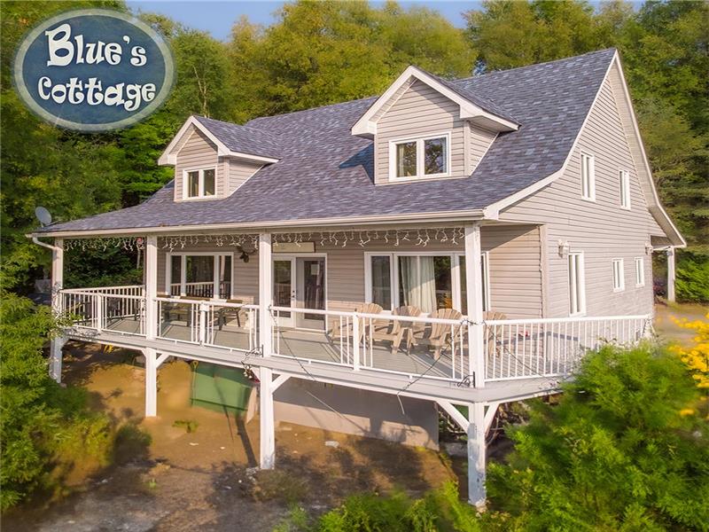 Blue's CottagePeculiarly Gilmour Cottage Rental DI31820