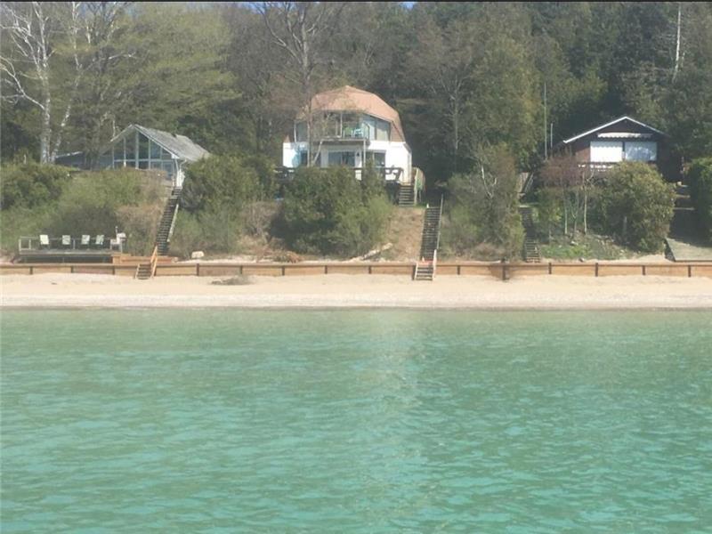 Charming Lake Huron Cottage ON the Goderich Cottage Rental DI31893