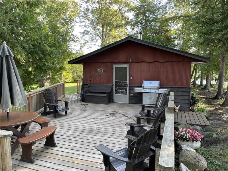 Ontario Round Lake Retreat, Havelock Cottage Rental DI31938