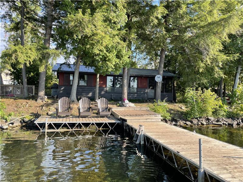 Ontario Round Lake Retreat, Havelock Cottage Rental DI31938