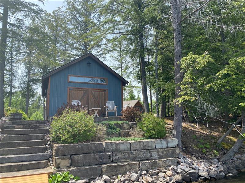 Oasis on Chandos Lake, Apsley, Apsley Cottage Rental PL31949