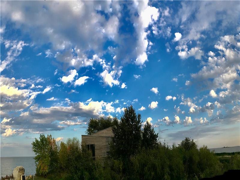 Willow Island Lake House Gimli Cottage Rental GL31960