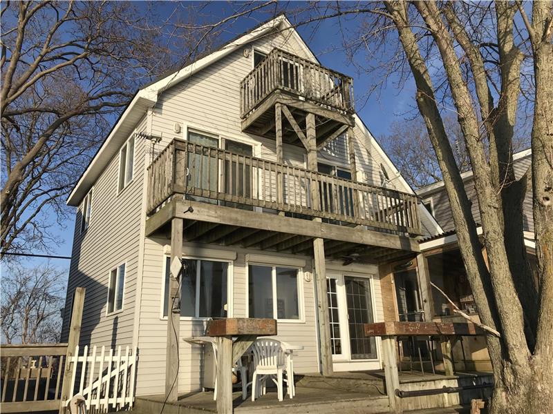 Waterfront Cottage near Point Pelee Leamington Cottage Rental GL