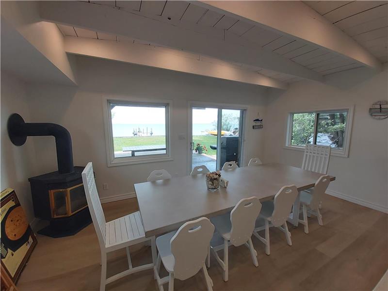 Waterfront property in Erieau on Erieau Cottage Rental GL32051