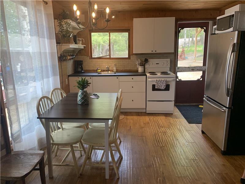 *September Special 1200 per week!* Mcdonalds Corners Cottage Rental