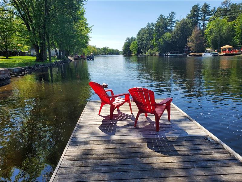 Gatherings River House Hot Tub! Washago Cottage Rental GL32097