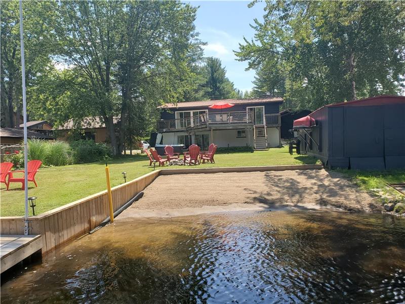 Gatherings River House Hot Tub! Washago Cottage Rental GL32097