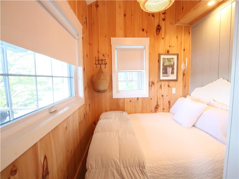 To The Cozy Cabin On Mcdonalds Corners Cottage Rental DI