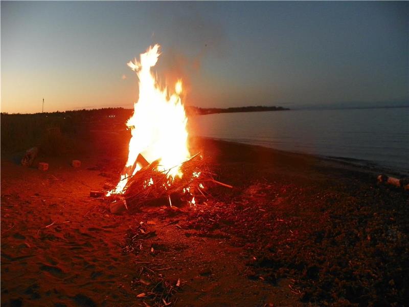 Rocher Retreat PetitRocher Cottage Rental GL32173 CottagesInCanada