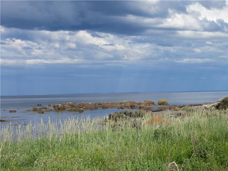 Rocher Retreat PetitRocher Cottage Rental GL32173 CottagesInCanada