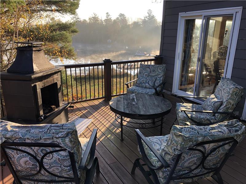 Luxury Lakehouse for 14 on 10 Acres Coboconk Cottage Rental PL