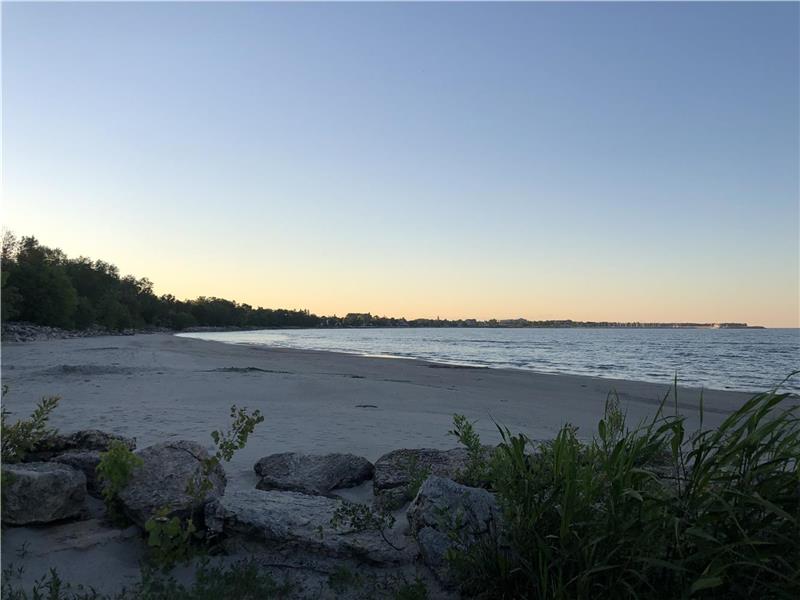 Gimli Family Getaway Gimli Cottage Rental GL32460 CottagesInCanada