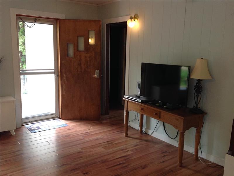 Gimli Family Getaway Gimli Cottage Rental GL32460 CottagesInCanada