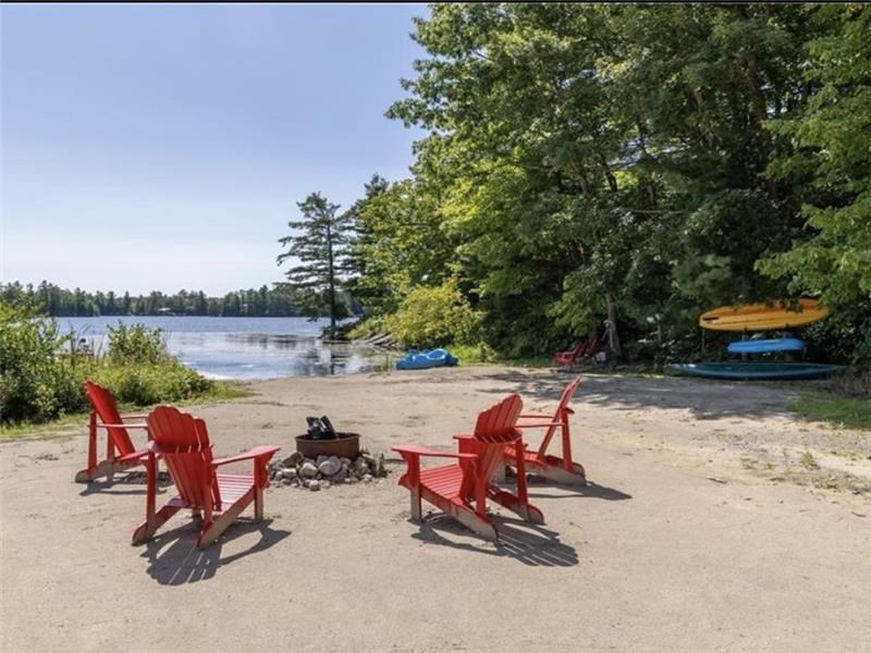 Sandy Bay 6 Bed Muskoka Beachfront Kilworthy Cottage Rental PL
