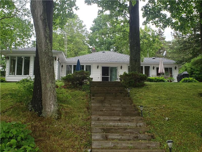 Come and Relax Bobcaygeon Cottage Rental PL32531 CottagesInCanada Come and Relax Bobcaygeon Cottage Rental PL32531 CottagesInCanada