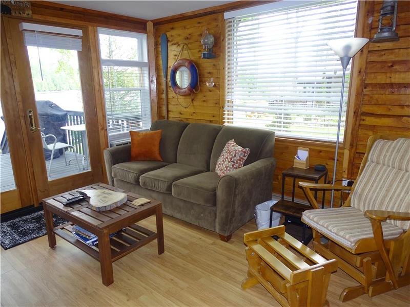 The KUBI Waterfront Cottage Calabogie Cottage Rental DI32591