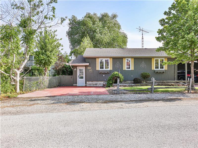 New Listing Bayside Lake House in Erieau Cottage Rental GL32597