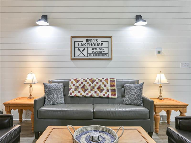 New Listing Bayside Lake House in Erieau Cottage Rental GL32597