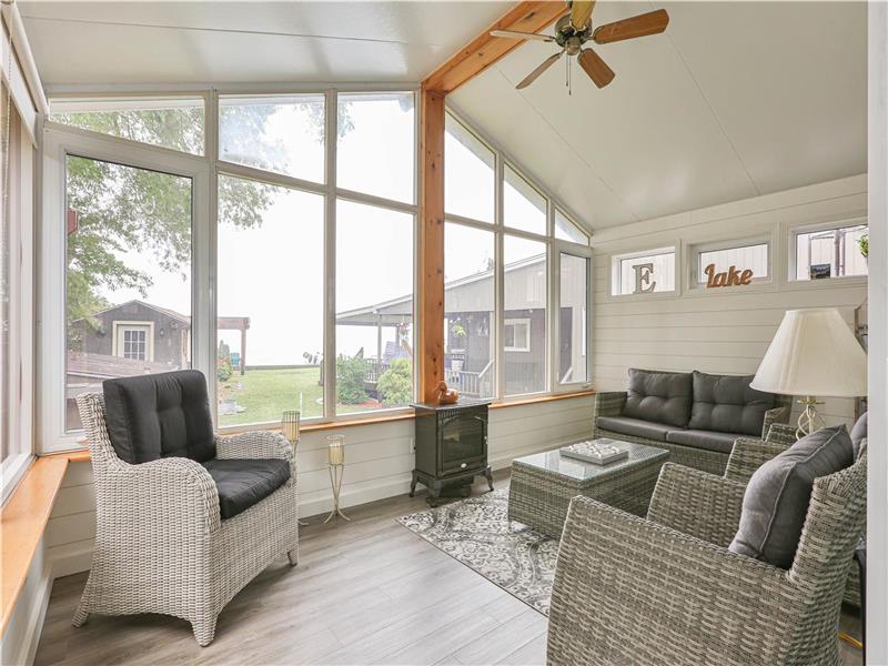 New Listing Bayside Lake House in Erieau Cottage Rental GL32597