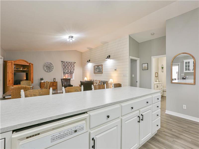 New Listing Bayside Lake House in Erieau Cottage Rental GL32597