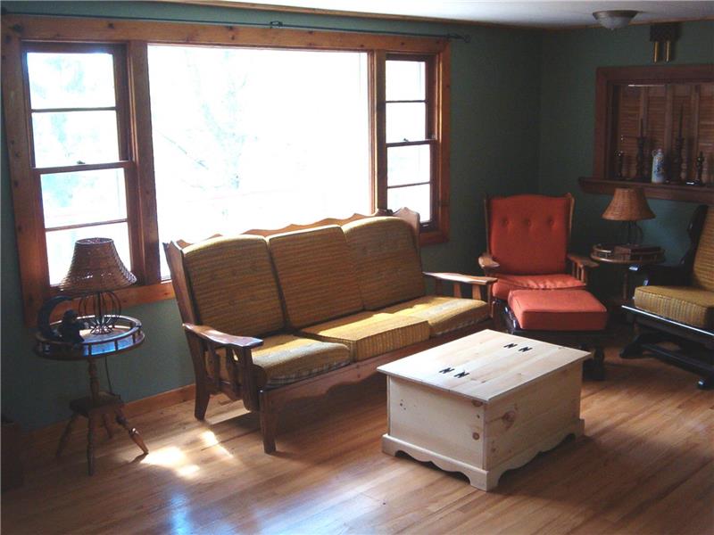 Waterfront cottage in Bracebridge Bracebridge Cottage Rental GL