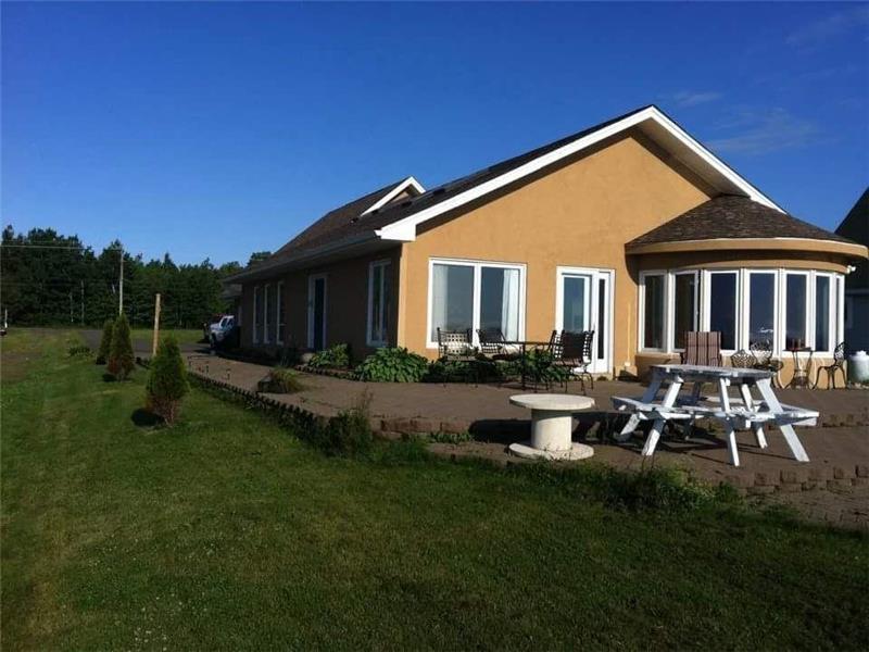Waterfront In Cocagne Cocagne Cottage Rental GL32983