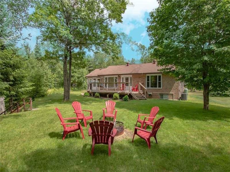Sand Lake Getaway Modern Kearney Cottage Rental PL32984