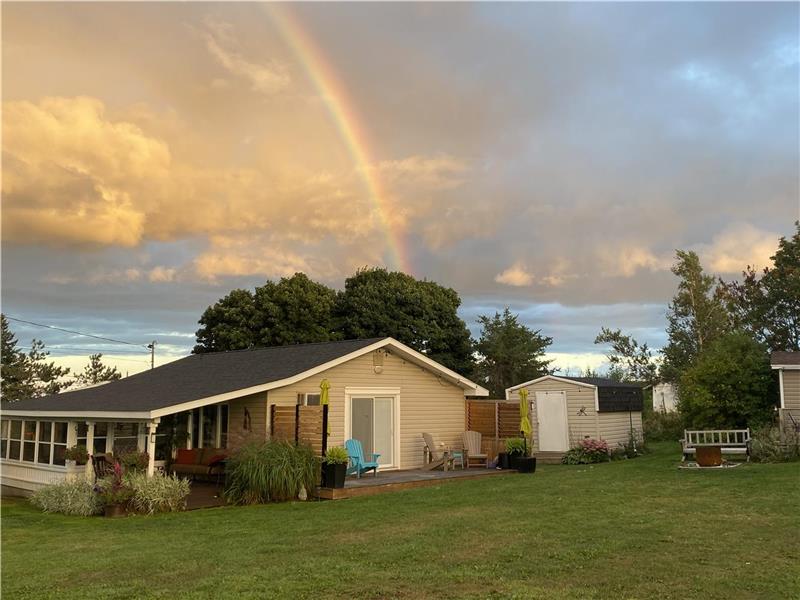 Seabreeze Chalet 3 Bedroom GrandeDigue Cottage Rental GL33098