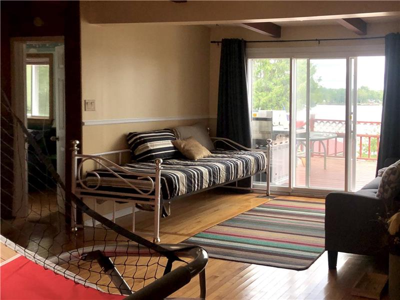 Very Large, Private Lakefront Lavigne Cottage Rental DI33253