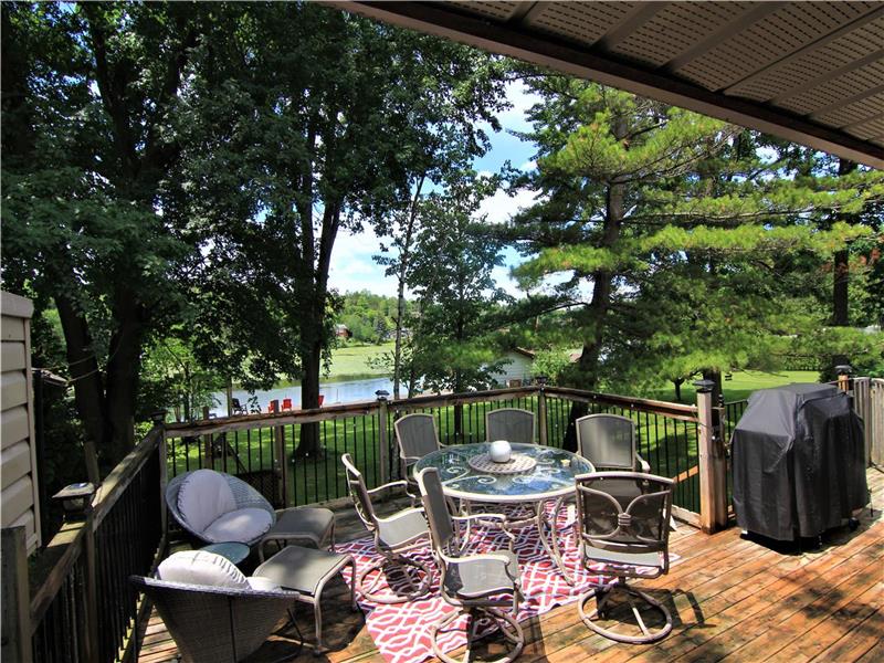 Cozy Cottage Life Omemee Cottage Rental GL33295 CottagesInCanada