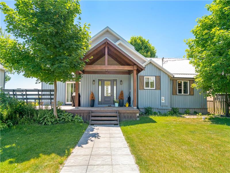 Exquisite Lake House Recently Wainfleet Cottage Rental GL33316