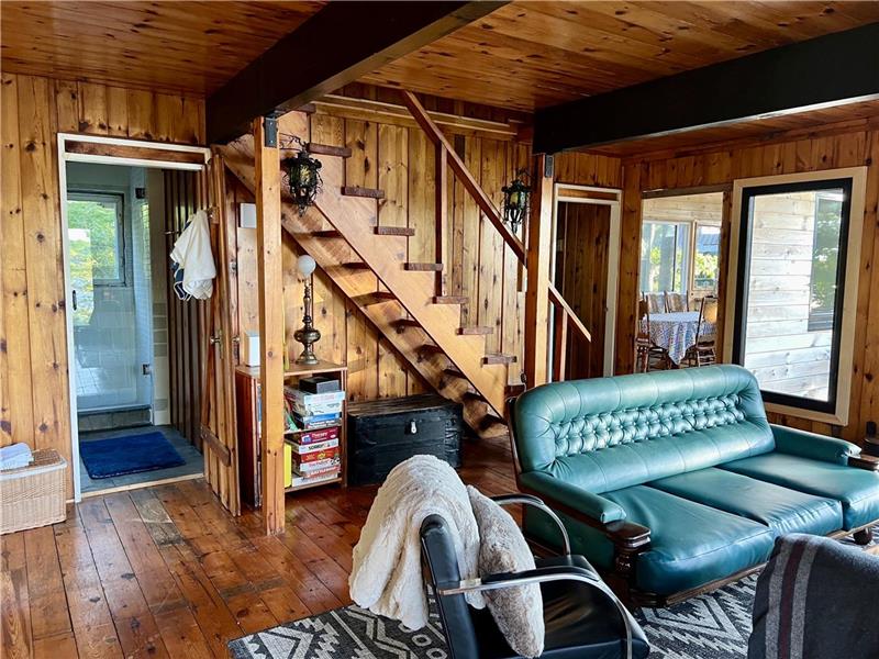 Muskoka Haven Coldwater Cottage Rental GL33564 CottagesInCanada