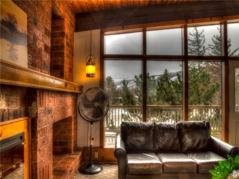 Blue Mountain Gem Collingwood Cottage Rental PL33584