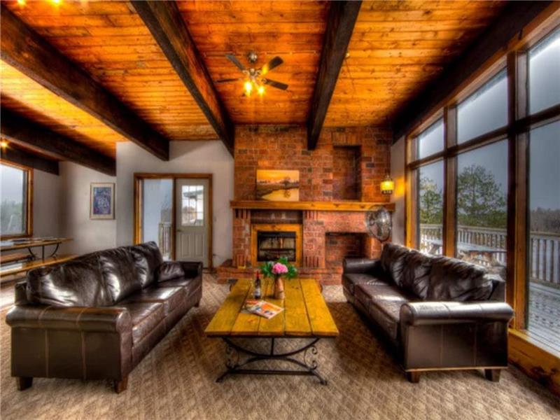 Blue Mountain Gem Collingwood Cottage Rental PL33584