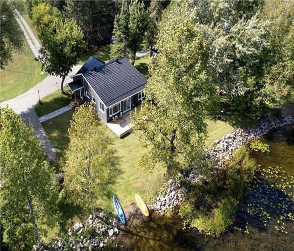 Waterfront Constant Lake House Eganville Cottage Rental GL33617