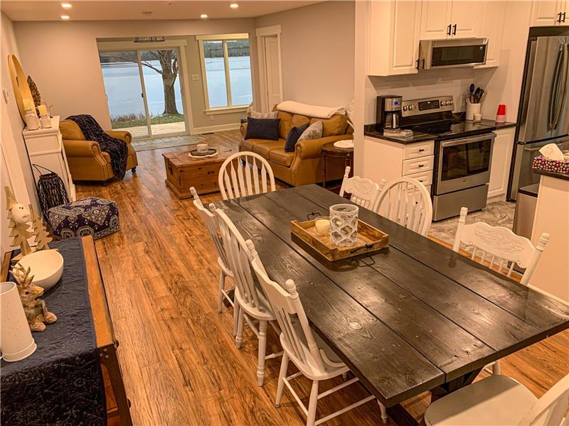 Waterfront Constant Lake House Eganville Cottage Rental GL33617