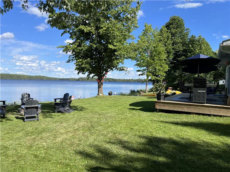 Waterfront Constant Lake House Eganville Cottage Rental GL33617