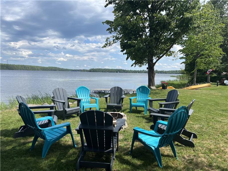 Waterfront Constant Lake House Eganville Cottage Rental GL33617