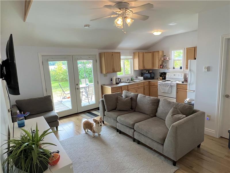 Flash Sale September and October Erinsville Cottage Rental DI33795