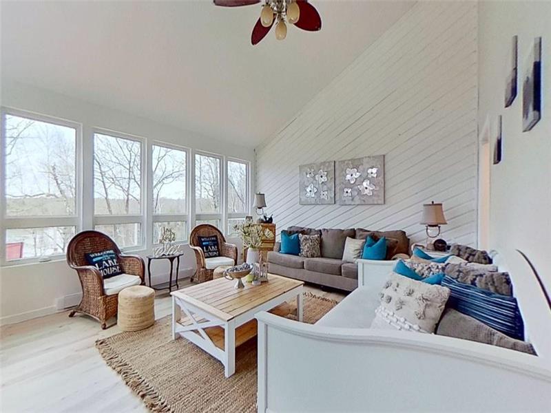 Peace and Serenity Lake House Sharbot Lake Cottage Rental PL